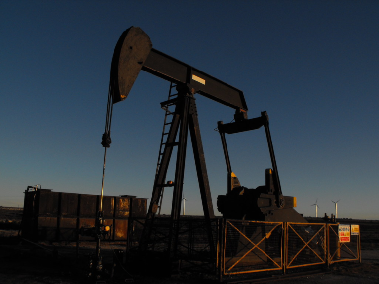 A Geopolítica e o Mercado de Petróleo em 2025: Uma Análise Aprofundada 🇧🇷🇺🇸🇷🇺🇮🇷🇮🇳🇨🇳🇨🇦