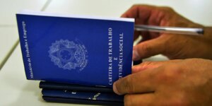 Caged: Brasil cria 137 mil empregos com carteira assinada em janeiro
