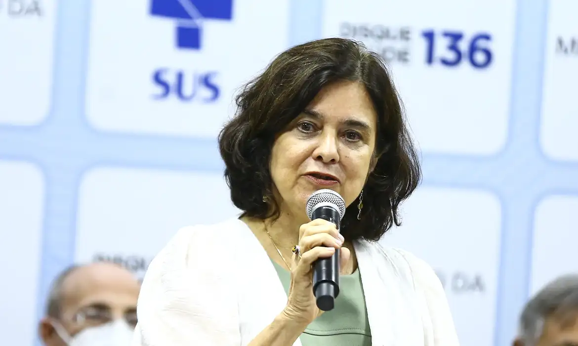 Falta de capital político feminino dentro de partidos explica troca de ministras por homens