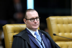 Zanin diz que não tem ‘sentimento negativo’ contra Bolsonaro e não abre mão de julgamento