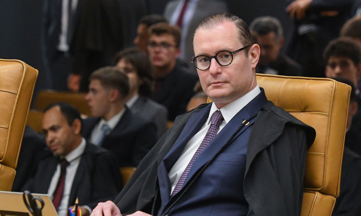 Zanin vota para tornar 3 deputados do PL réus sob acusação de corrupção