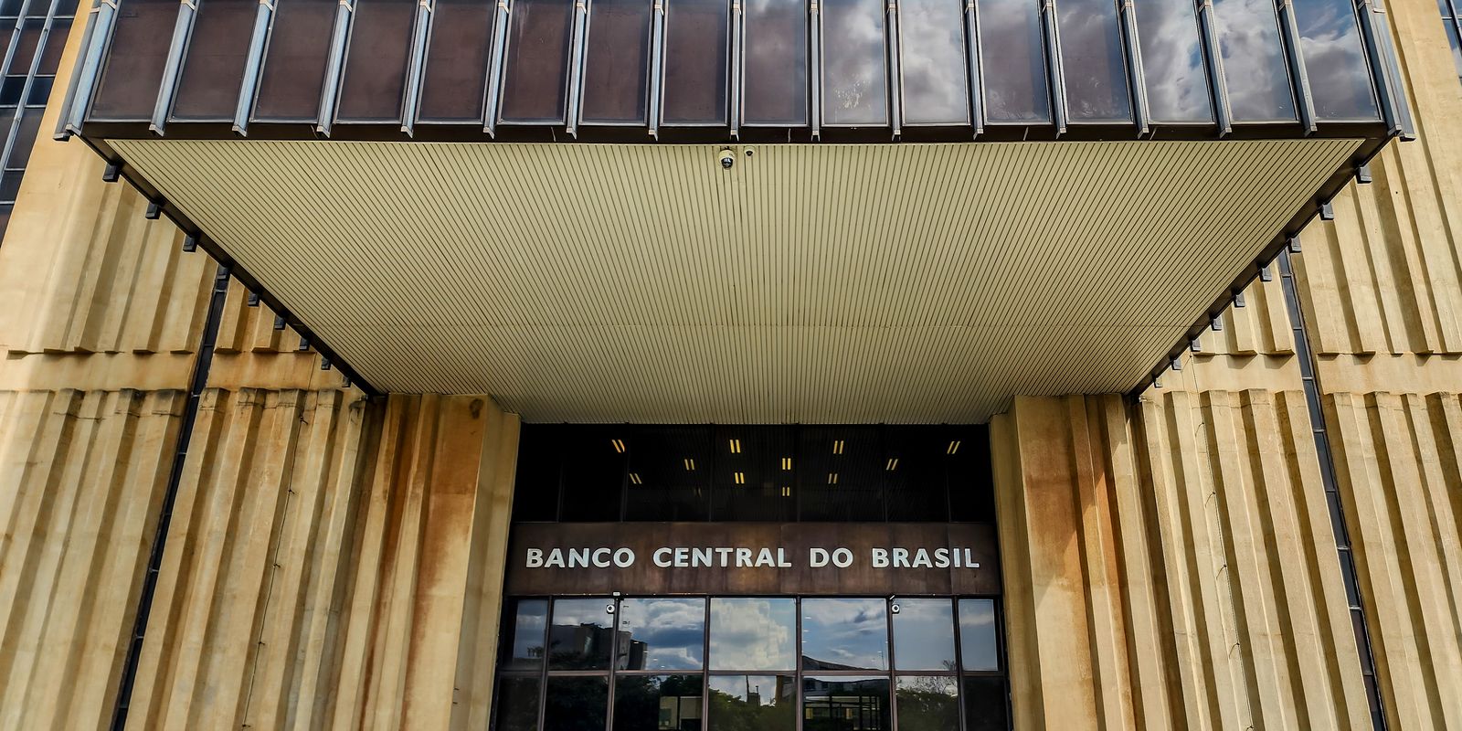 Copom aumenta em 1% a taxa Selic que chega a 14,25% ao ano
