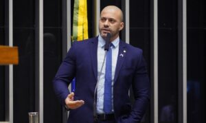 Daniel Silveira pede ‘saidinha’ de Páscoa a Moraes