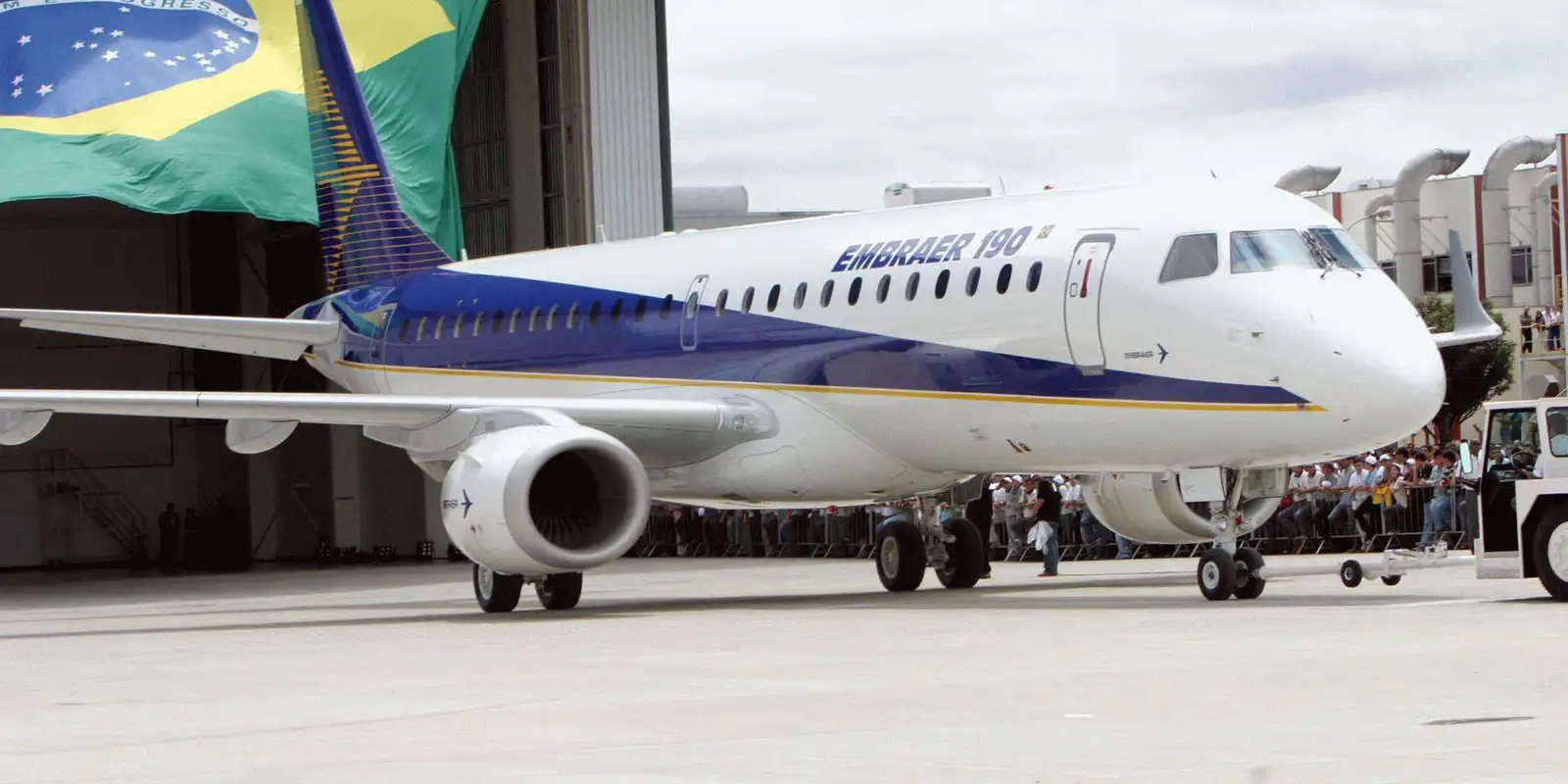 Embraer oficializa venda de 20 jatos para empresa japonesa