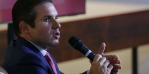 Hugo Motta cobra responsabilidade fiscal do governo