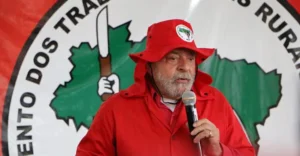 Lula planeja para sexta sua 1ª visita a um acampamento do MST neste mandato