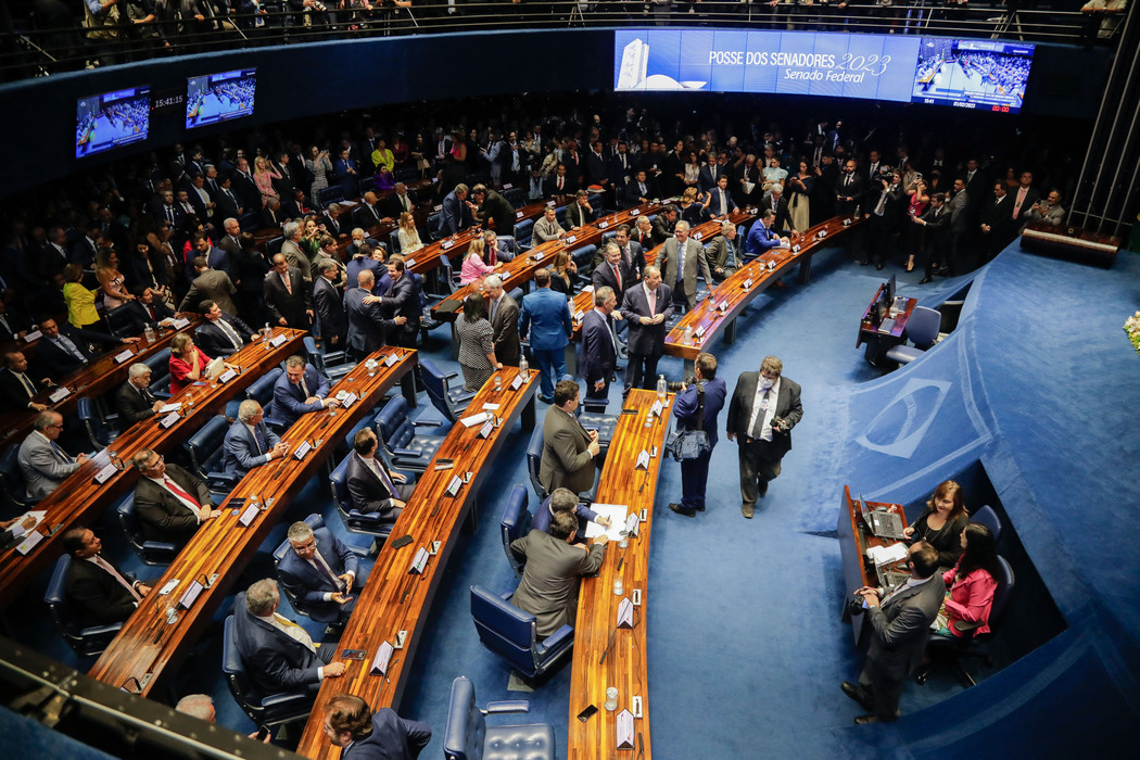 Senado adia votação de projeto sobre Ficha Limpa