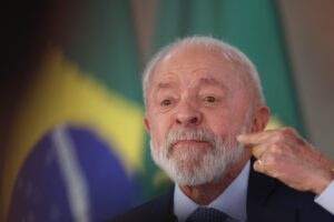 Centrais sindicais defendem irmão de Lula à frente de sindicato alvo de investigação da PF