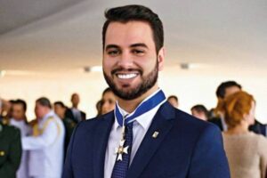 Ex-assessor de Bolsonaro pede a Moraes permissão para circular por Brasília sem punição