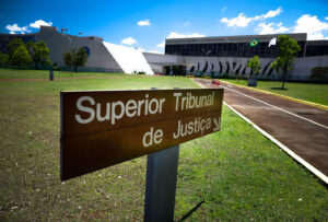 PF cita ‘riscos concretos’ de vazamento no STJ ao pedir transferência de inquérito para STF