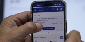 Mais de 473 mil aposentados e pensionistas do INSS solicitam reembolso