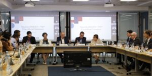BNDES estuda suspensão temporária de dívidas de afetados por tarifaço