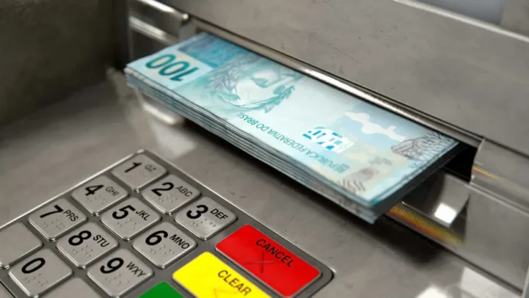 Caixa libera abono salarial para nascidos em novembro e dezembro