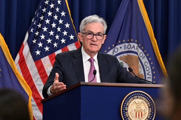 Discurso de Powell traz otimismo para mercados de ações em todo o mundo
