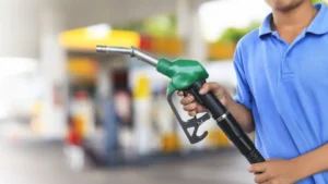 Preço do etanol cai em 10 Estados e no DF; sobe em 10 e fica estável em 6 na semana, diz ANP