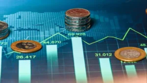 Bolsa renova máxima histórica, e dólar sobe em linha com o exterior