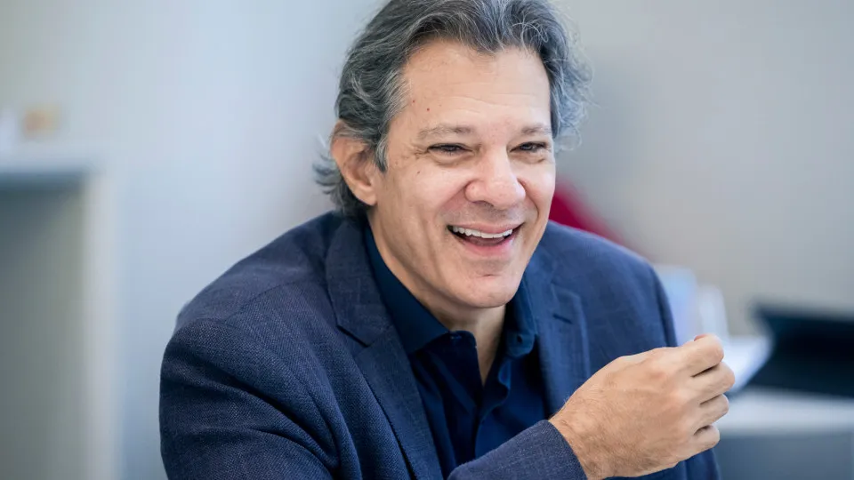 Haddad prevê queda dos juros "em breve" e 2026 "muito melhor"