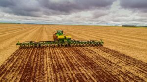 Chuva deve favorecer plantio de soja no Paraná