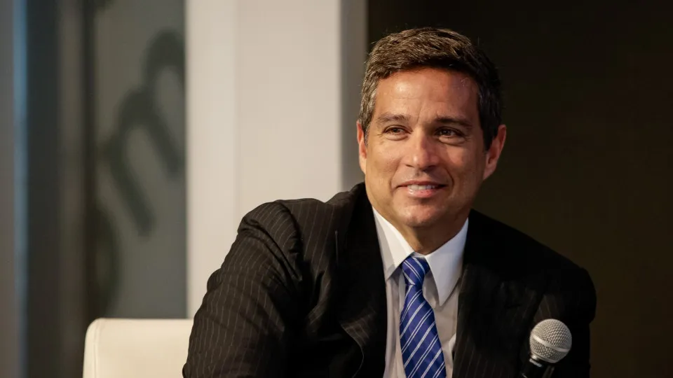 Fintechs pagam mais imposto que bancos grandes, diz Campos Neto