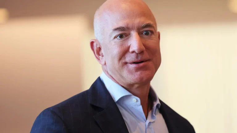 Jeff Bezos aposta que futuro dos data centers é no espaço e elogia boom da IA