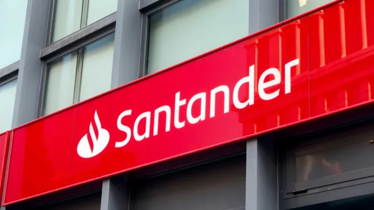 Lucro do Santander Brasil cresce para R$ 4 bilhões no 3º tri