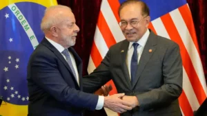 Lula diz que relação com a Malásia "muda de patamar" e assina pacote de cooperação