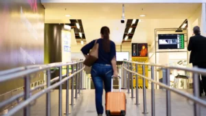 Senado aprova gratuidade de até 10 kg para bagagem de mão em voos