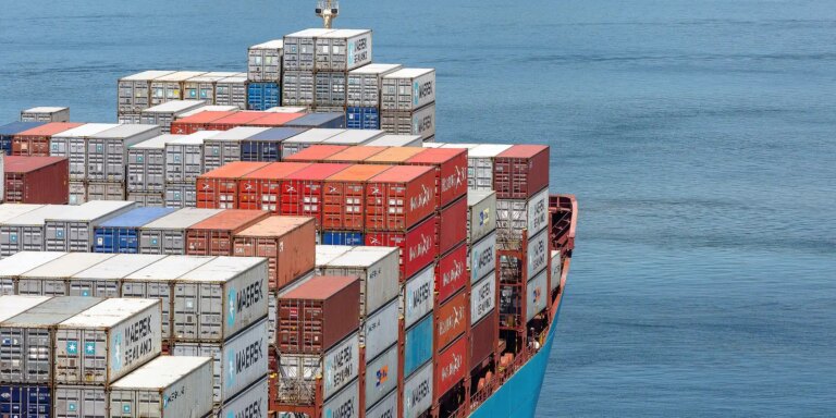 Exportações brasileiras batem recorde em outubro, apesar de tarifaço