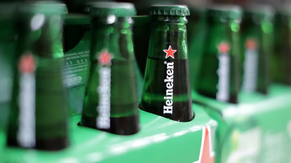 Heineken garante receita em linha com o esperado no 3ºtri; em Amsterdã, ação sobe 1,5% -