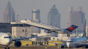 Paralisação nos EUA ameaça voos para o Brasil e causa atrasos gerais